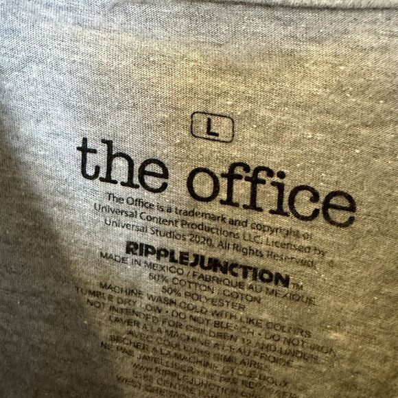 The Office T-shirt Schrute Farms Large Grey Purple Unisex Ripple Junction - Picture 3 of 4